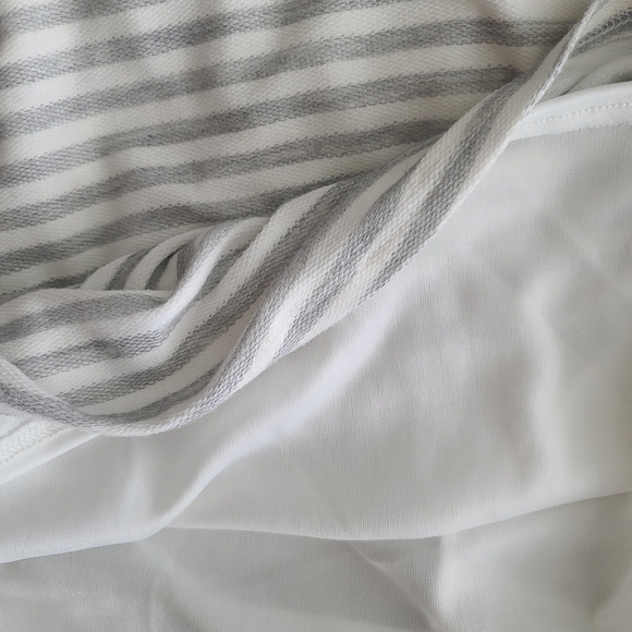 NWT Soft Flowy Dress Preppy Comfy Sz Large Striped Spring Cutout Cream Summer - Picture 8 of 10